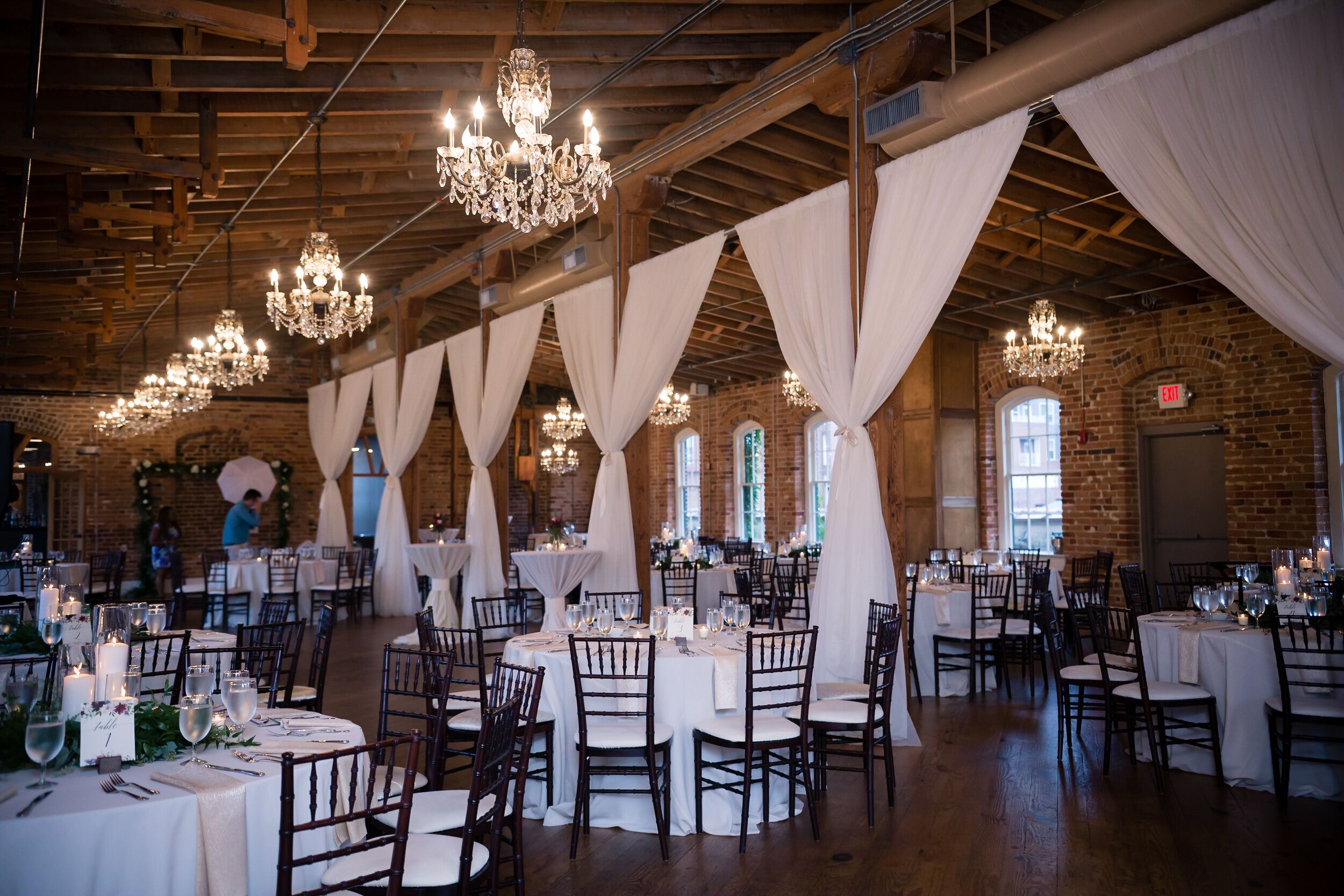 Rob and Rachael. Photos by Amelya Jayne Photography LLC