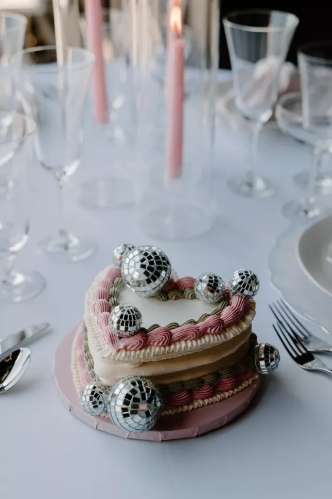 Heart cake